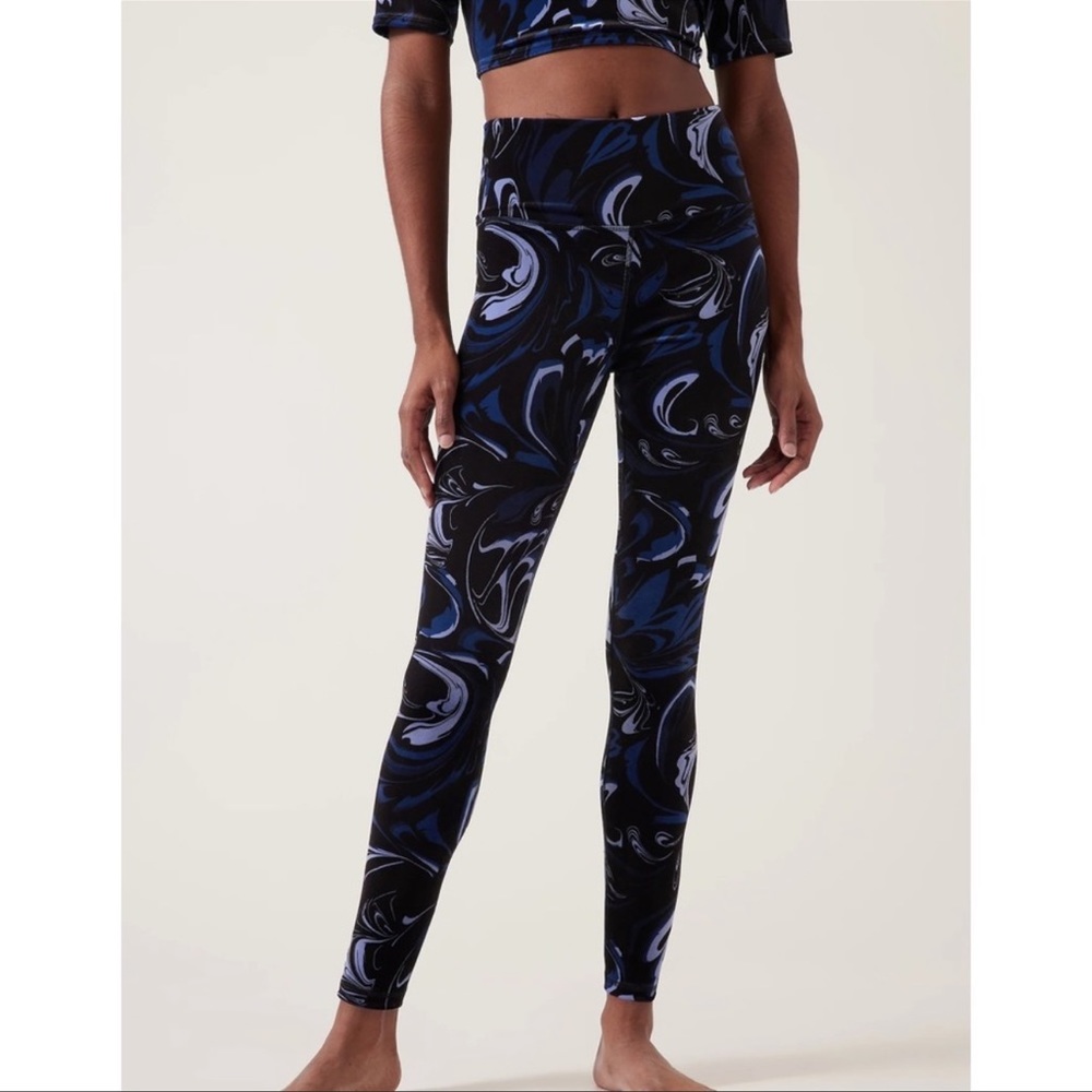 Athleta elation velvet tight leggings blue swirl size small